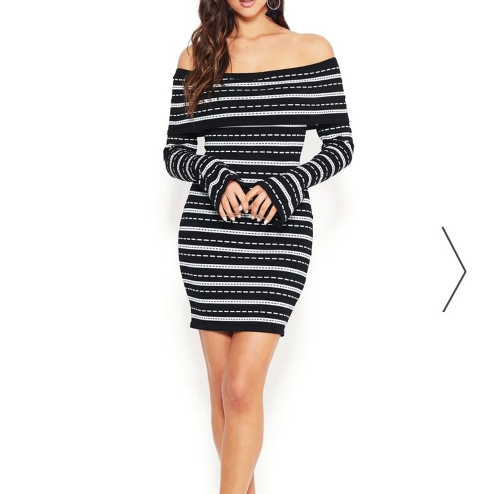 STRIPED OFF SHOULDER MINI DRESS